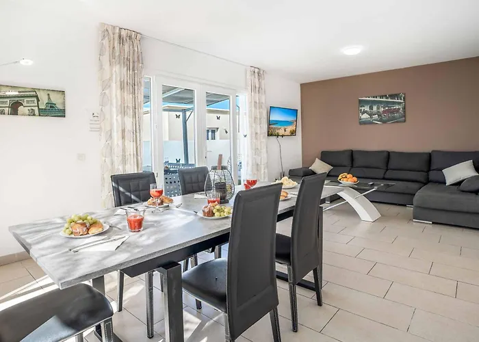 Primrose * Costa Adeje