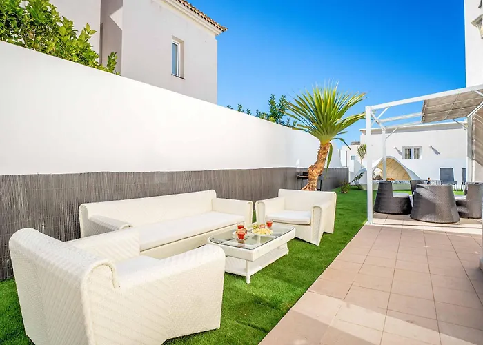 Primrose Costa Adeje