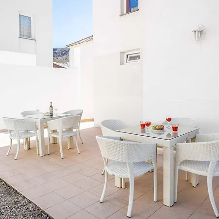 Primrose * Costa Adeje (Tenerife)